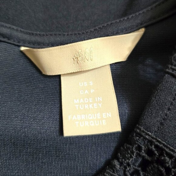 H&M Navy Jersey Crepe Cap Sleeve Lace Mini Dress Sz S - Picture 7 of 9